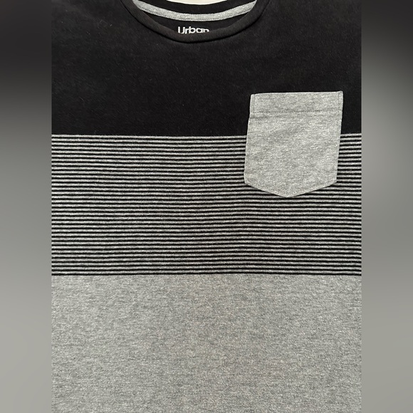 Urban Pipeline T-Shirt, Black/Gray, Boys Size XL - Picture 2 of 3